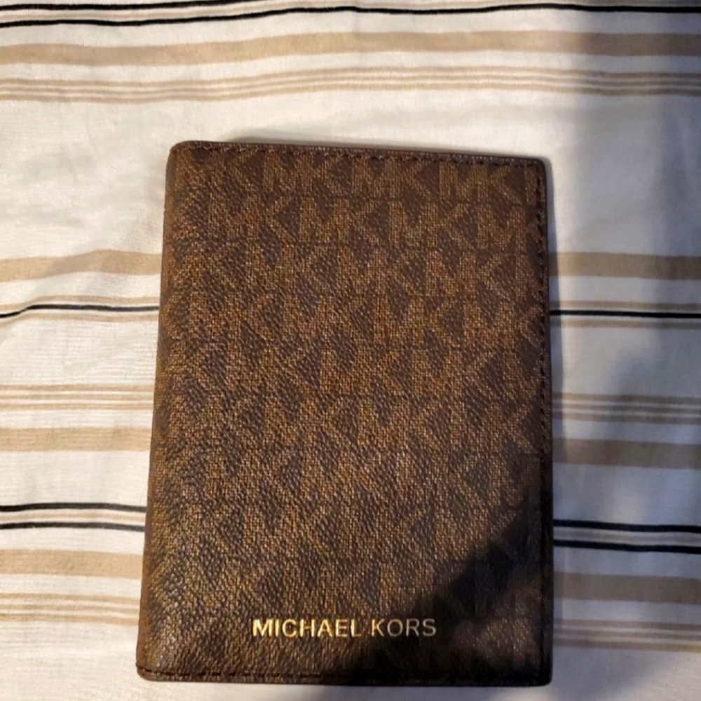 Michael Kors Passport Wallet